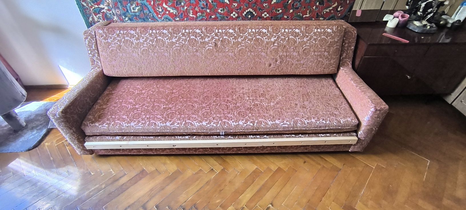 Продам диван раскладной