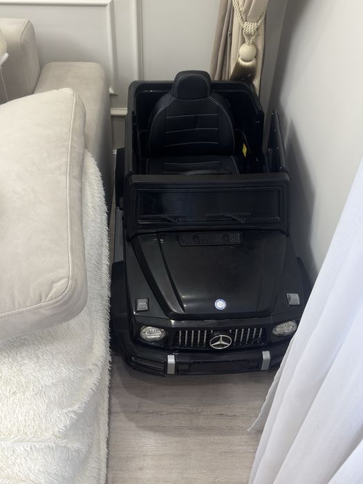 Детские машинки и самокат