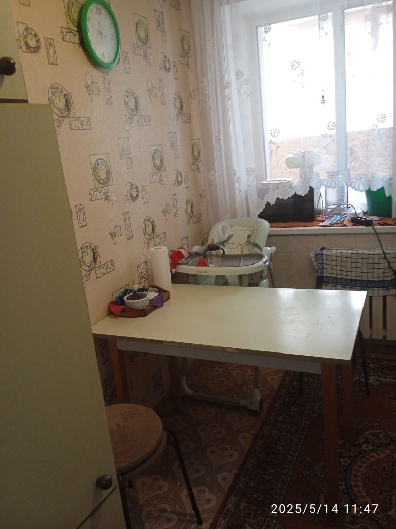 Продам 2 к кв ул.пл.8 мкр.  Торг есть..