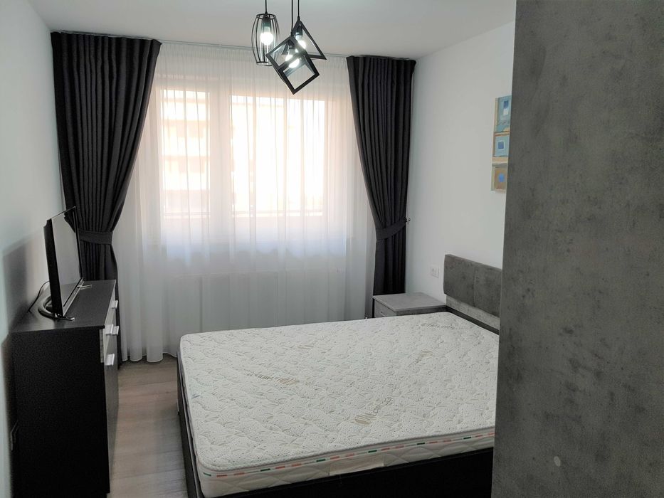 Proprietar vand apartament 2 camere Urban Plaza cu loc de parcare
