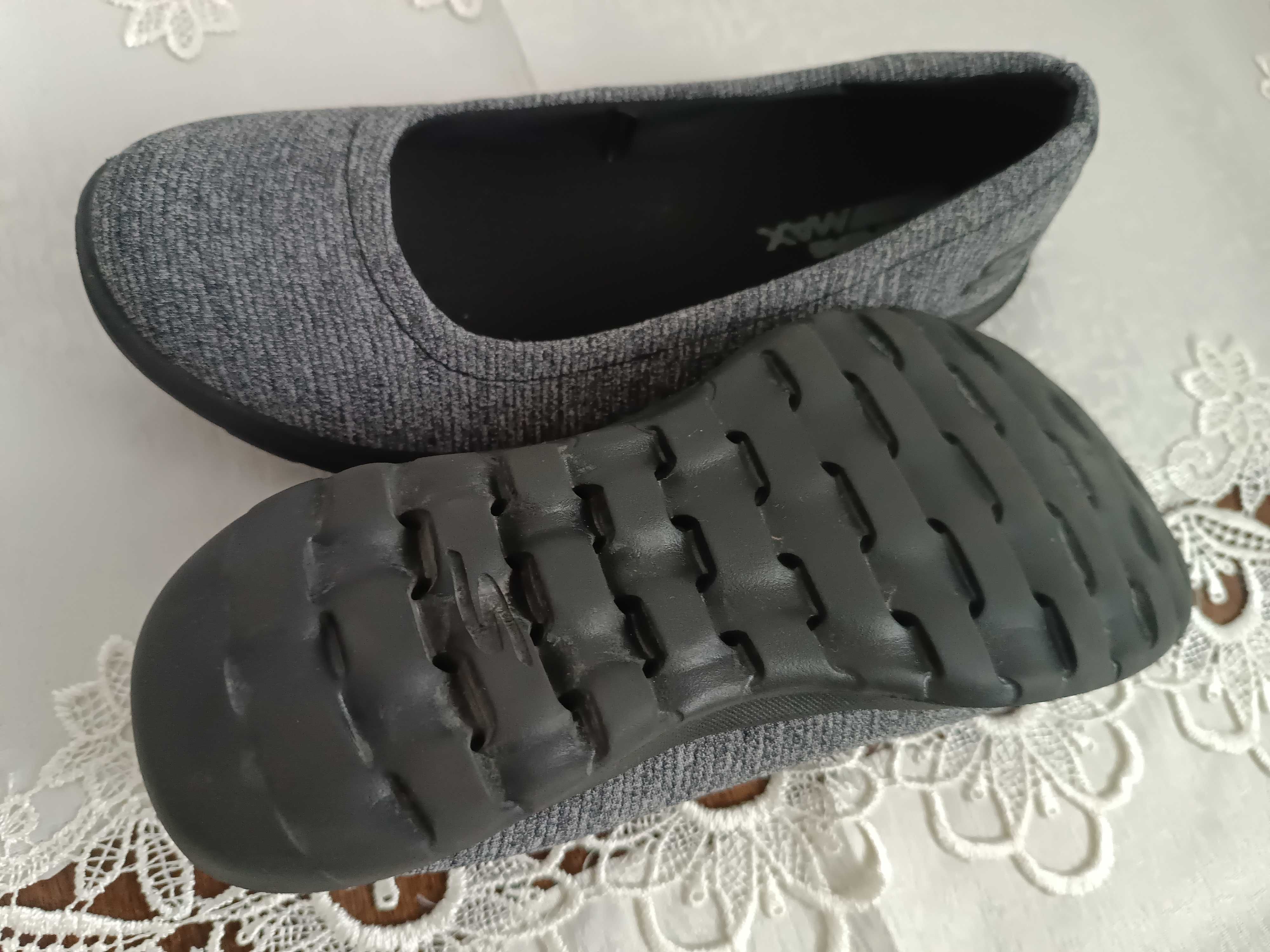 Skechers удобни .