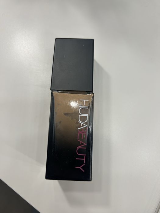 Фон дьо тен, коректор Dior, Huda Beauty, Tarte , Yves Saint Laurent