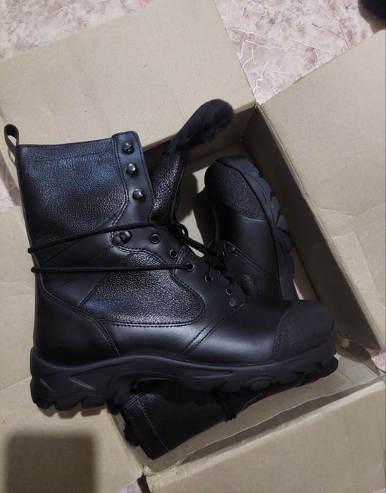 Зимние берцы 2-штука Новый.