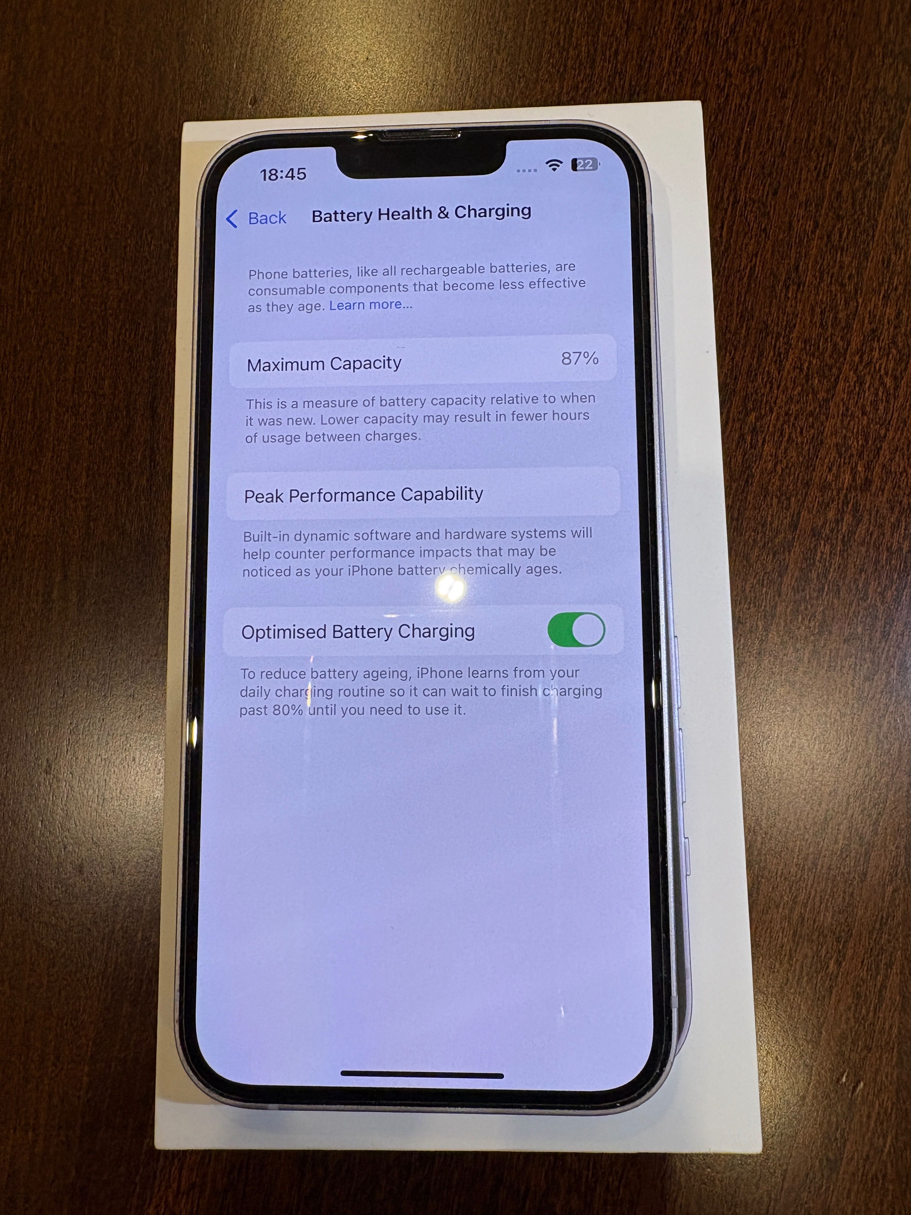 iPhone 14 128 GB лилав