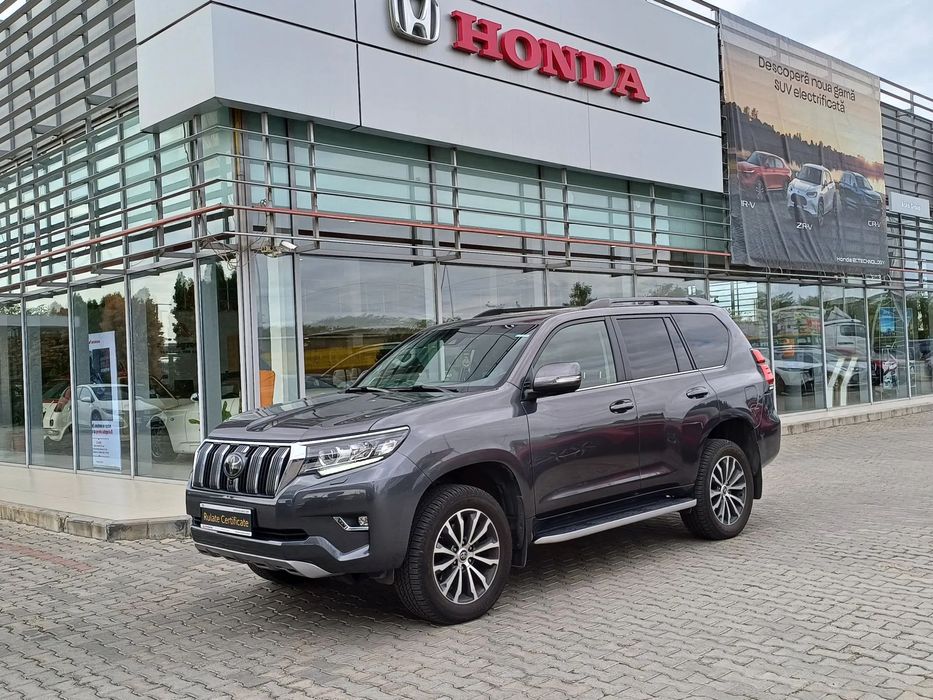 Toyota Land Cruiser LAND CRUISER 2.8 D-4D Luxury A/T 7 locuri