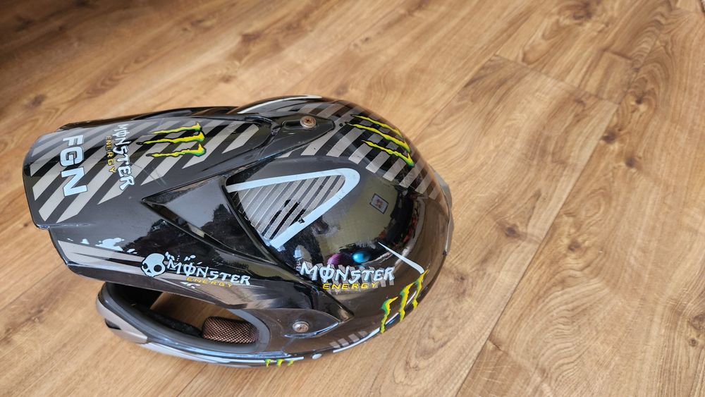 Каска Monster XL