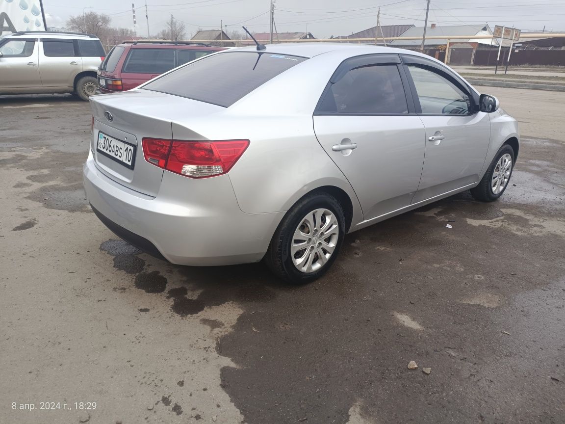 Продам Машину KIA CERATO 2011