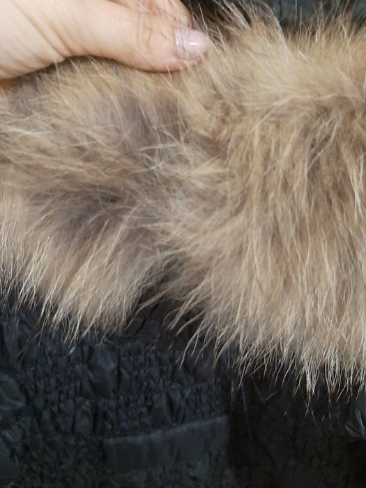 Geaca White Label cu blana naturala de iarna
Marime : M-L
Pret achizit