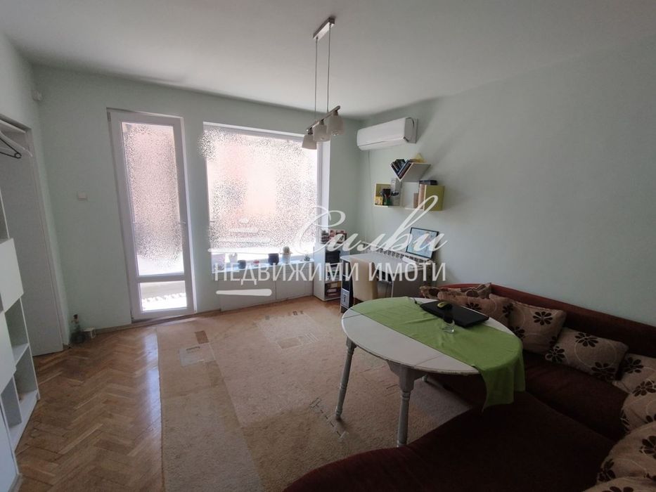 Четиристаен ТУХЛЕН след ОСНОВЕН ремонт - кв.Център