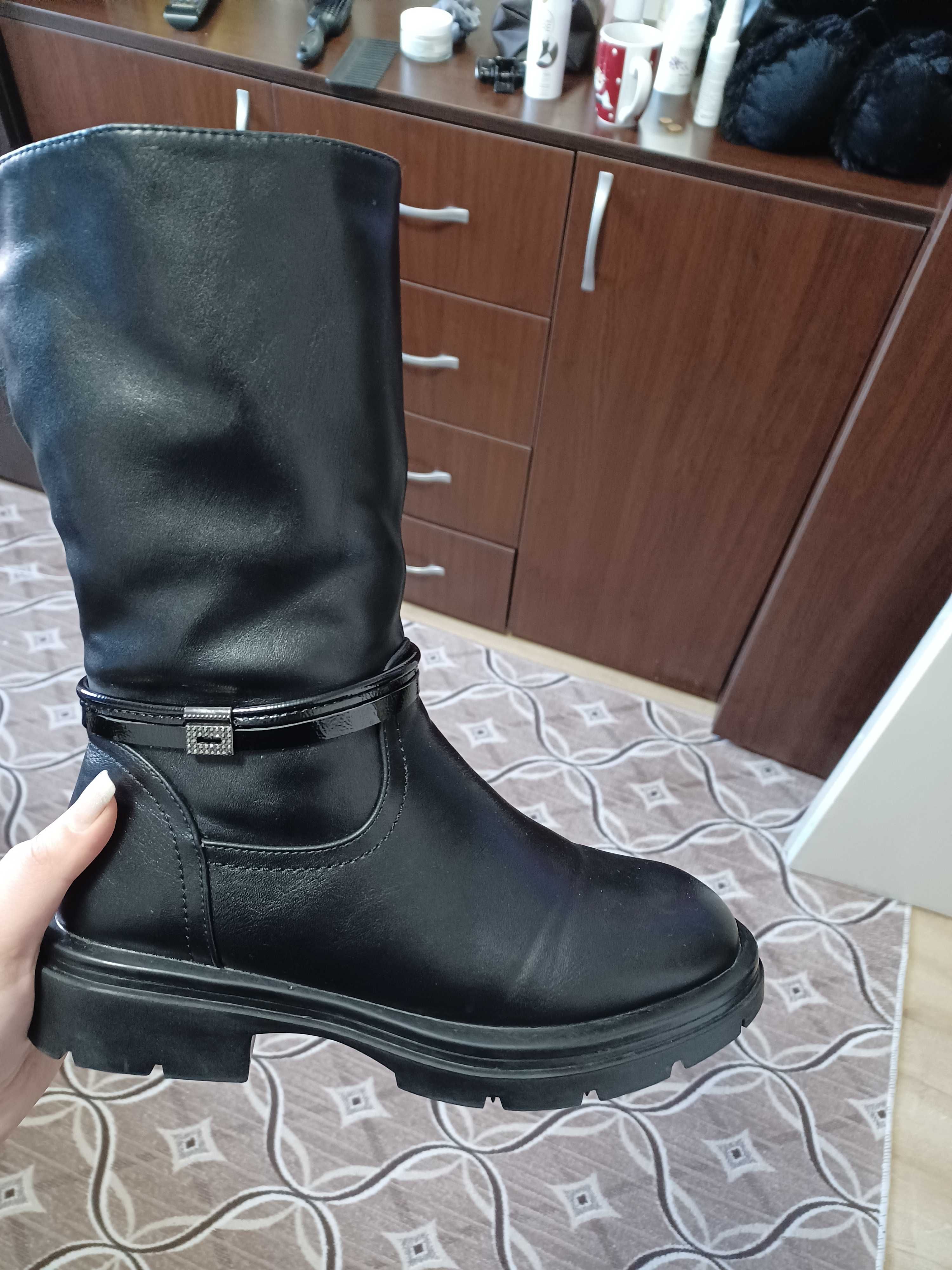 Дамски зимни боти