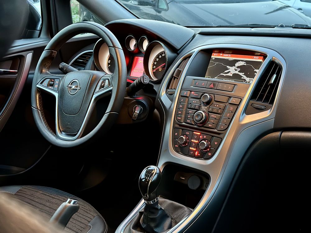 Opel Astra J • 2015 • 1.6 Diesel • Euro 6 • Manual