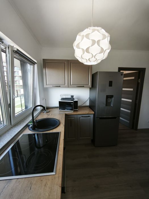 Apartament cu doua camere: de inchiriat