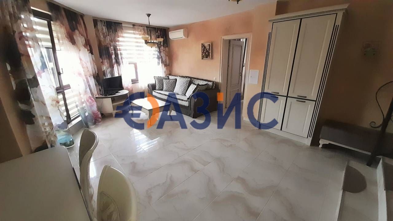Продава се Многостаен апартамент в Свети Влас - 206 кв.м за 1515 €/кв.м - Снимка #1
