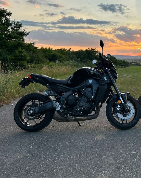 Se vinde yamaha mt09  ! 9100 km