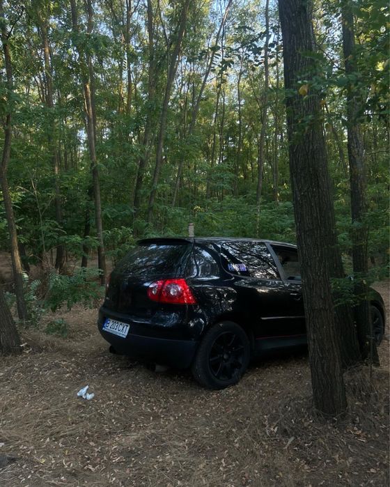 Volkswagen Golf 5 1.6 mpi BGU