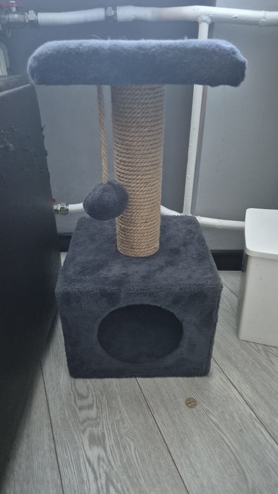 Продам домик для кота