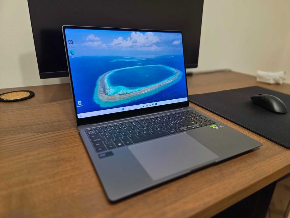 Samsung Galaxy Book4 Ultra–Intel Core Ultra 9/32GB RAM/RTX4070/1TB SSD