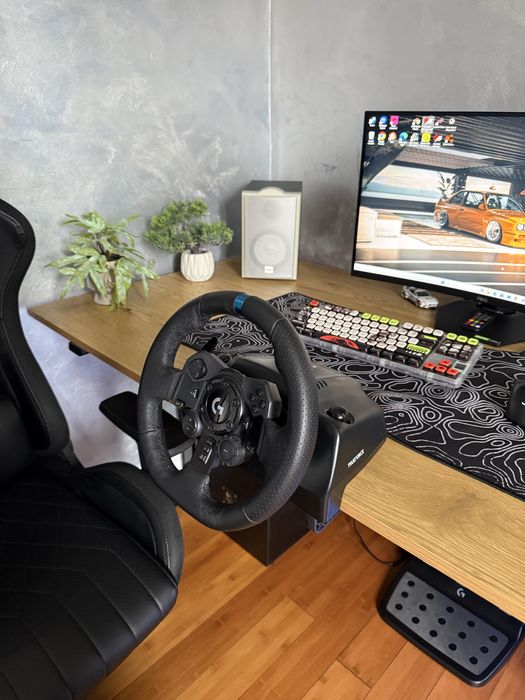 Vand volan g923 in stare perfect fara nici o problema