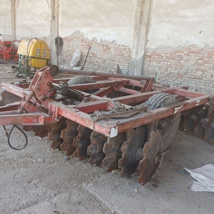 Yer tekislaydigan uskuna