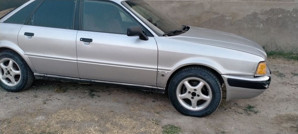 Ауди сатылады состояние жақсы срочно бағасы 1 миллион 1992 жылғы