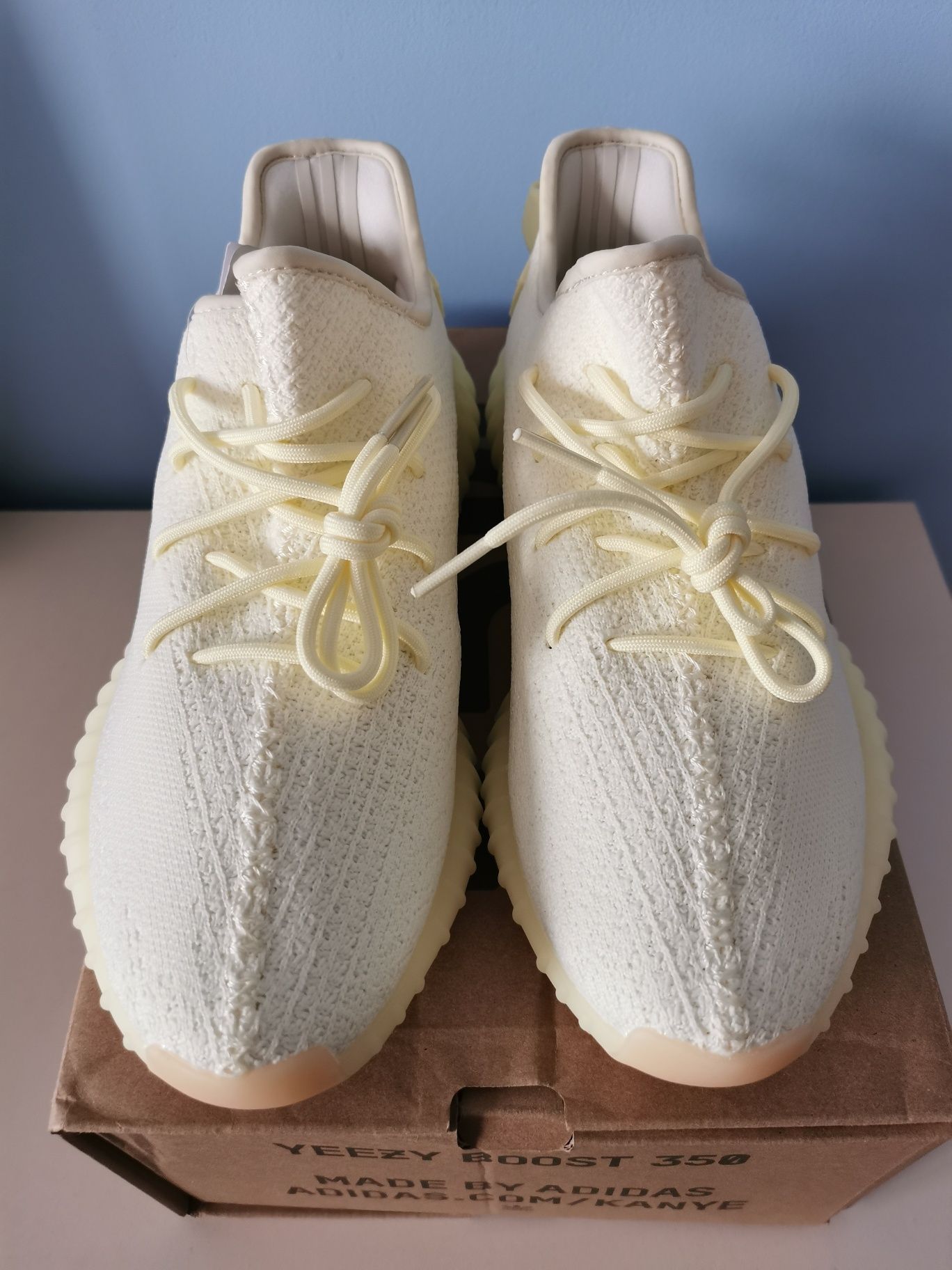 Yeezy boost 350 v2 cream