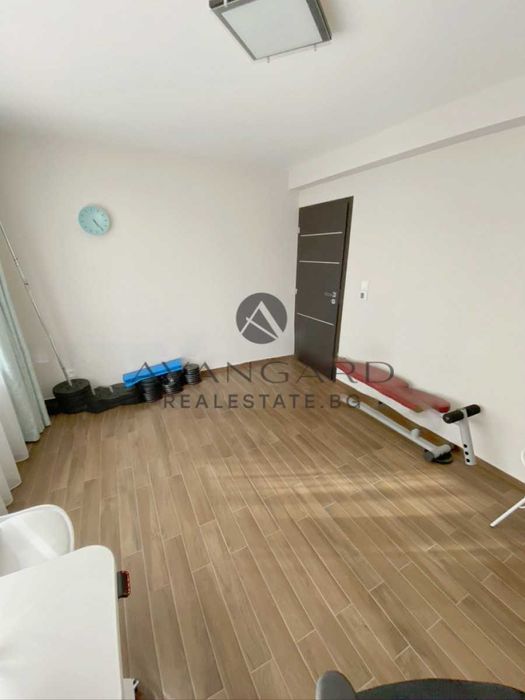 Продава се Четиристаен апартамент в Пловдив, Кючук Париж - 168 кв.м за 1786 €/кв.м - Снимка #6
