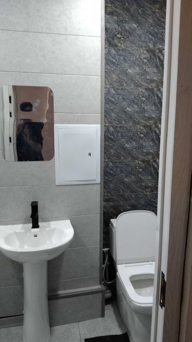 Choshtepa metro oldida 1 xona sotilad