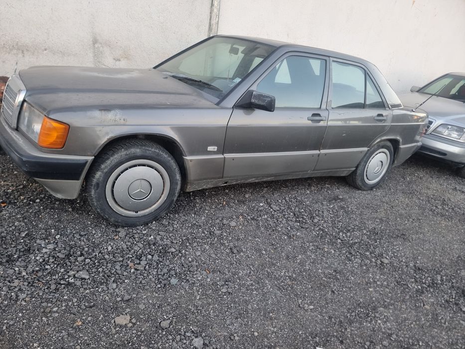 Продавам  мерцедес 190ка