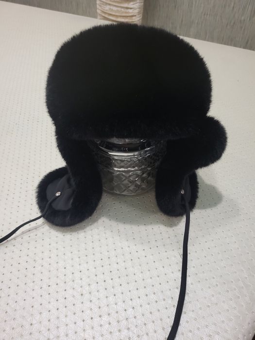 Шапку ушанку в отличном состояние
