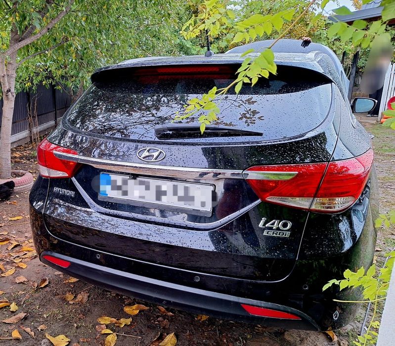 Vând Hyundai i 40