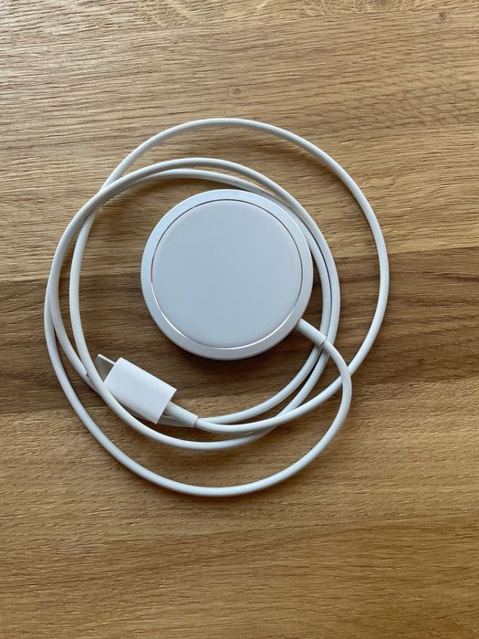 Apple MagSafe магнитно зарядно - Оригинално
