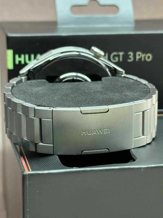 Смарт часовник Huawei Watch GT 3 Pro Titanium 46mm / Перфектен