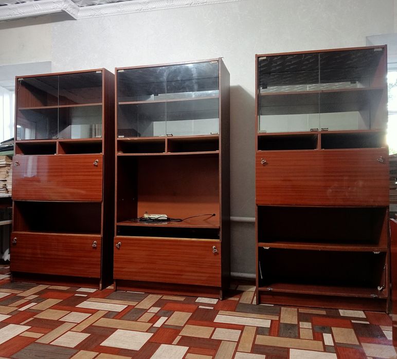 Продам стенку для гостиной
