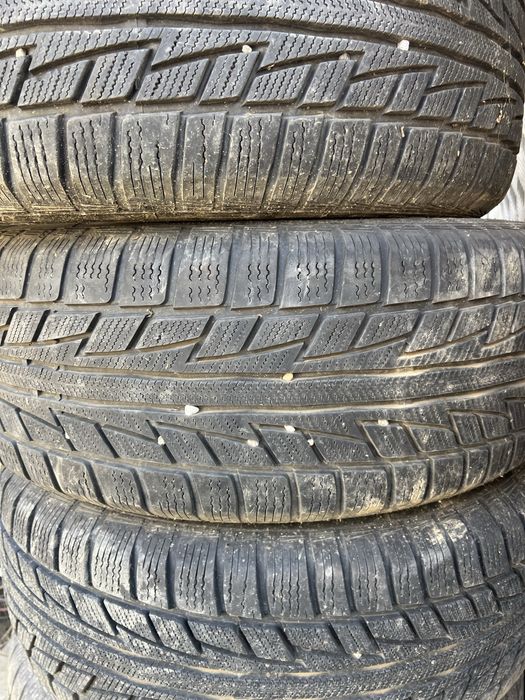 Anvelope iarna 235/60 R16cu jante 5+114,3