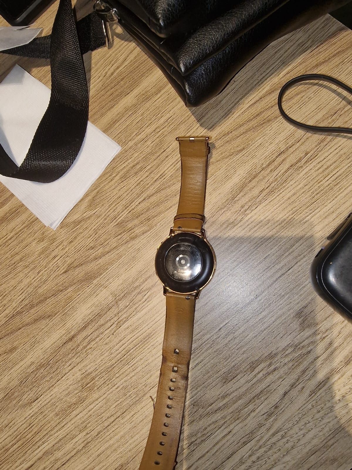 Vând ceas Galaxy Watch Active 2