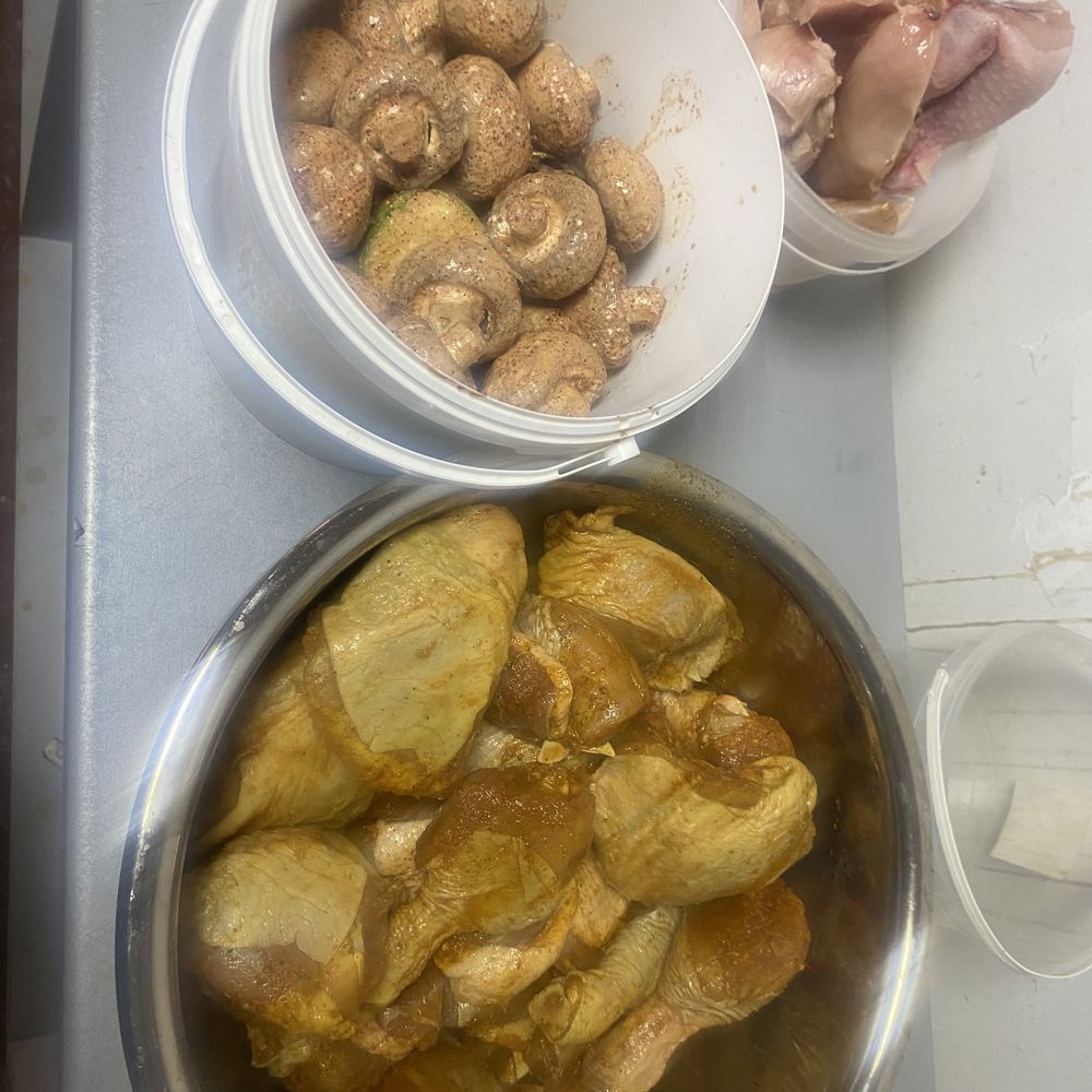 Сочный шашлык из Филе Утки,Курица голень,бедра Алель