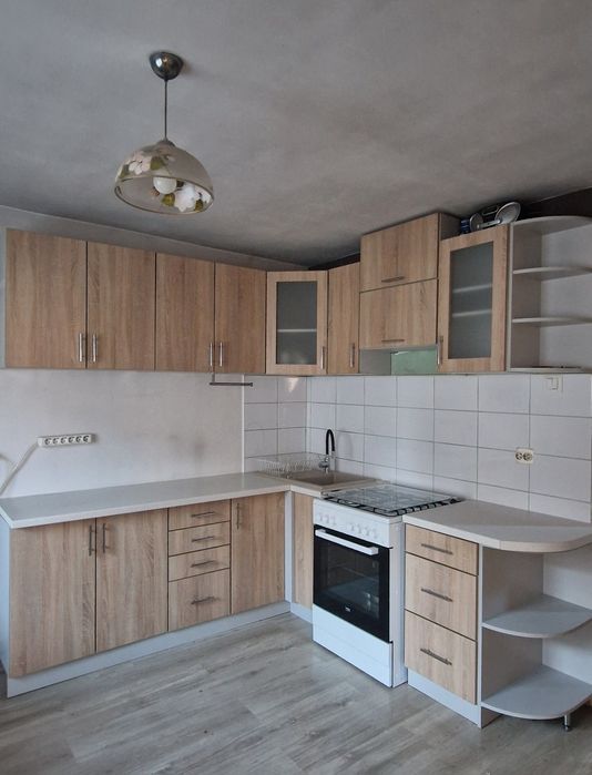 Set bucatarie in forma L