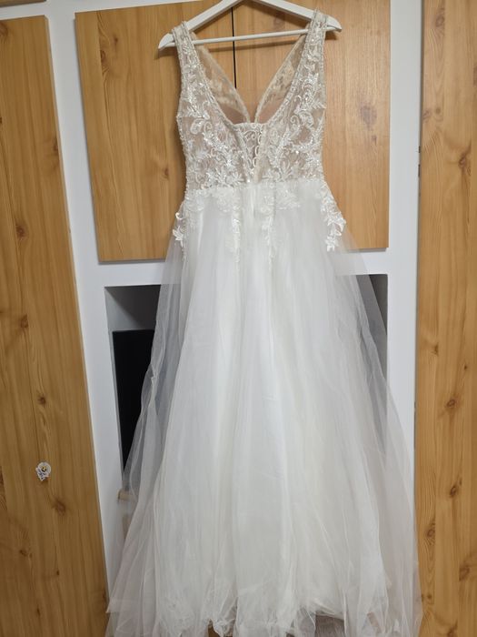 Rochie de mireasa+voal Mărimea 36/38