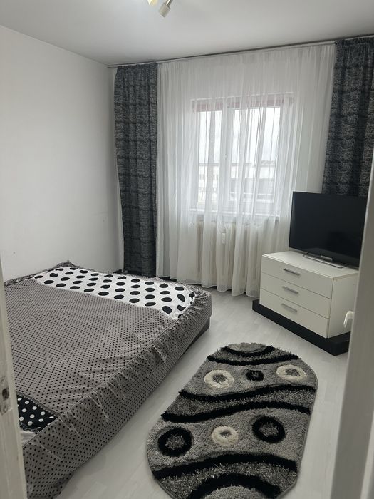 Inchiriez ap 3 camere calea bucuresti