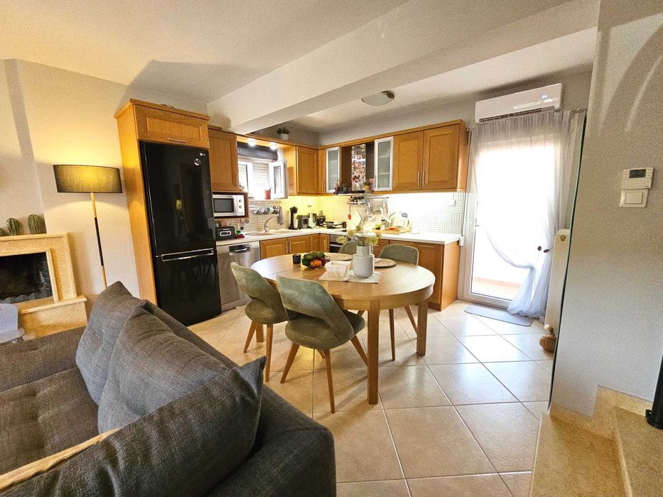 Продава се мезонет от 150 кв.м. в ELEFTHEROPOLI KAVALAS (код 8049)