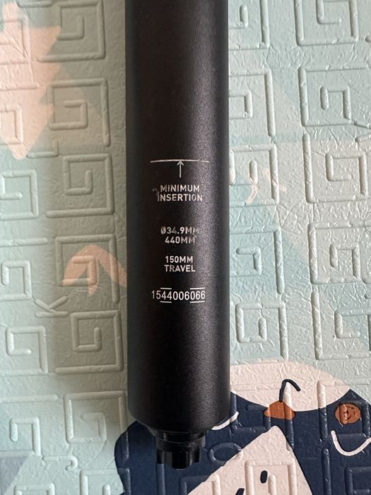Rockshox reverb AXS droperpost