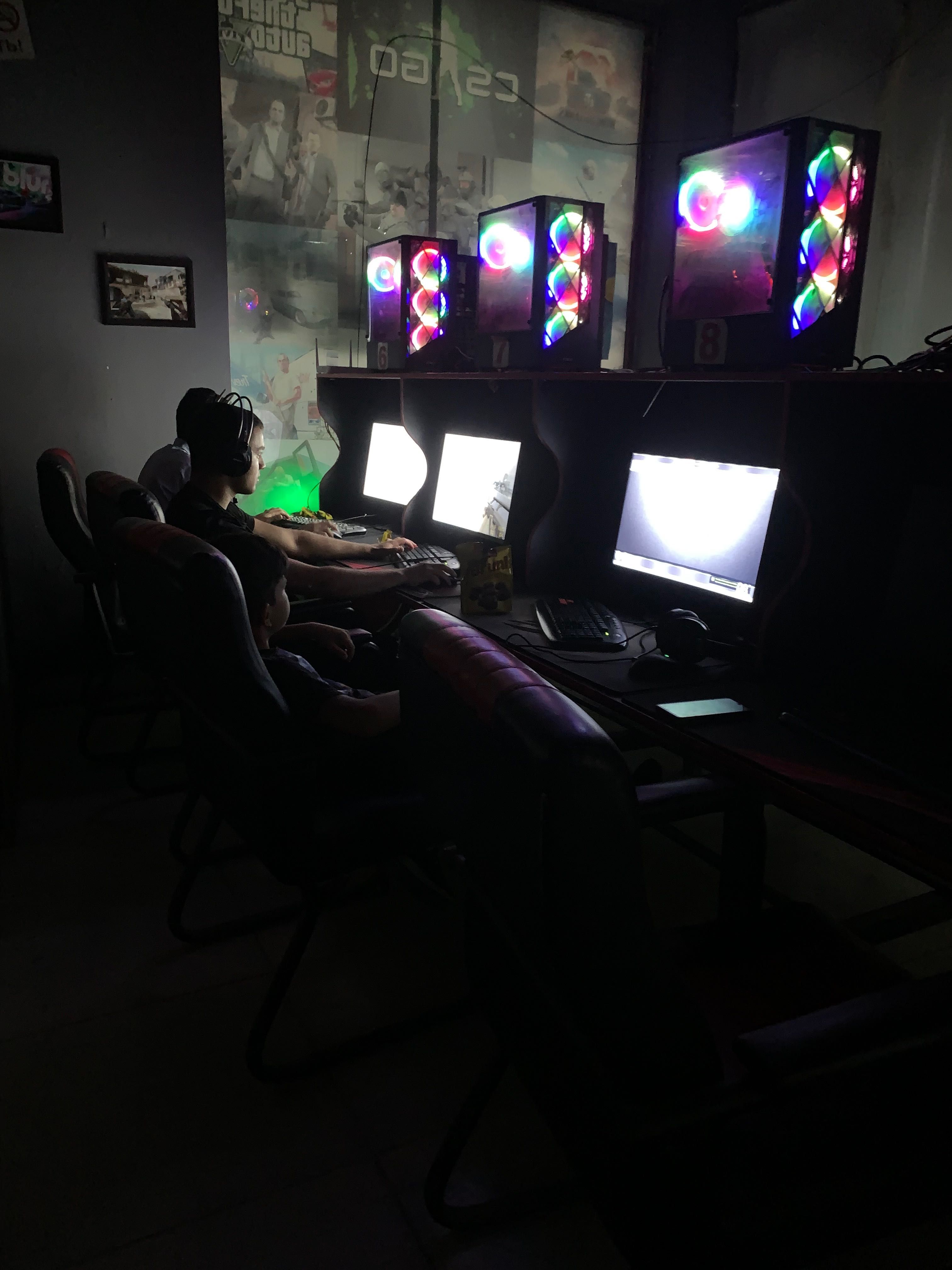Tayyor biznes game club barcha mebellari bilan birga beriladi