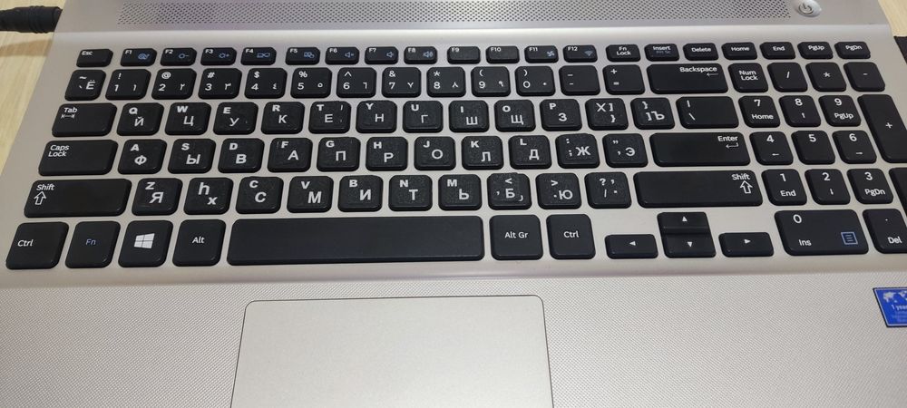 Ноутбук Самсунг жагдайы зор