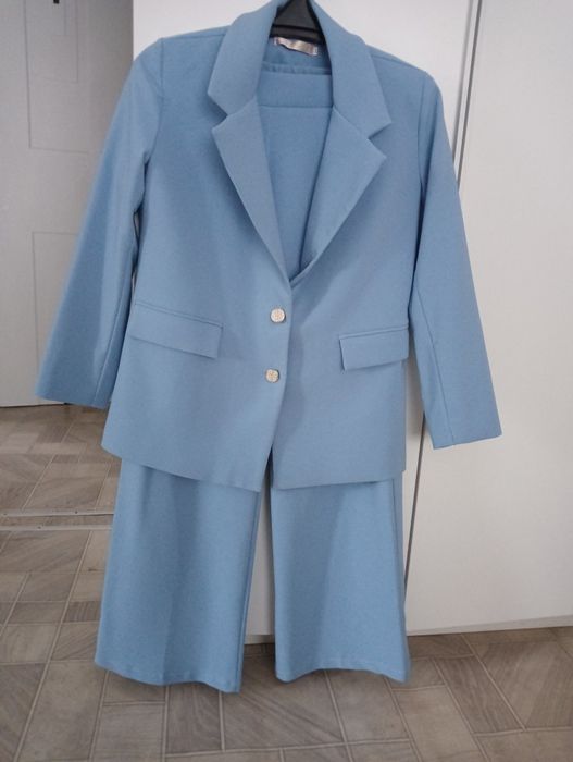 Костюм для девочки 146-152