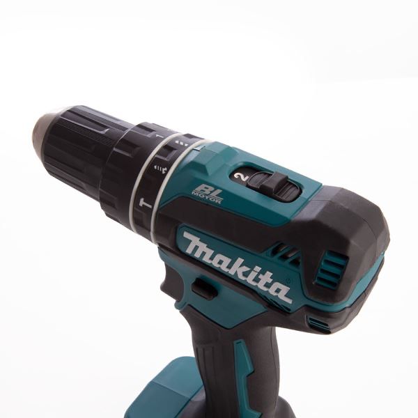 Акумулаторен Винтоверт Makita DHP485Z 18V