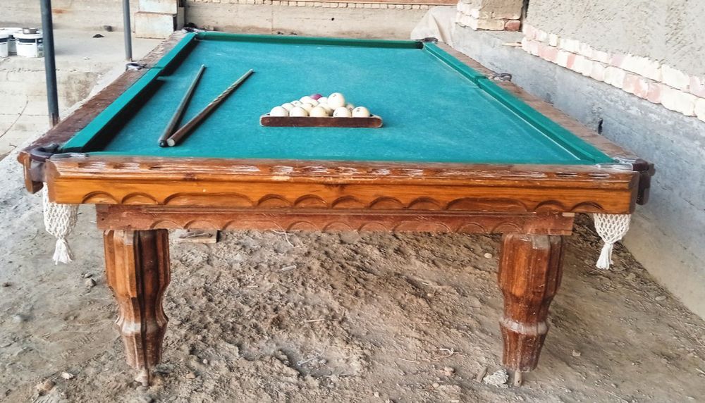 Blliard stol. Xolati a'lo. Yangi.