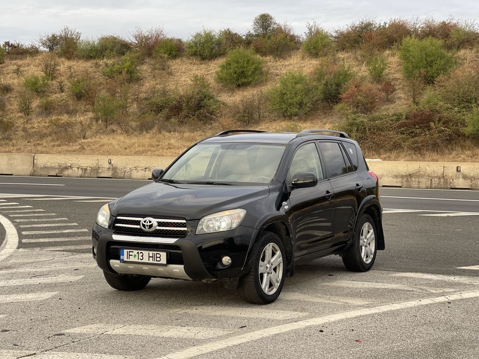 Vând Toyota rav4 D-CAT 4x4  diesel