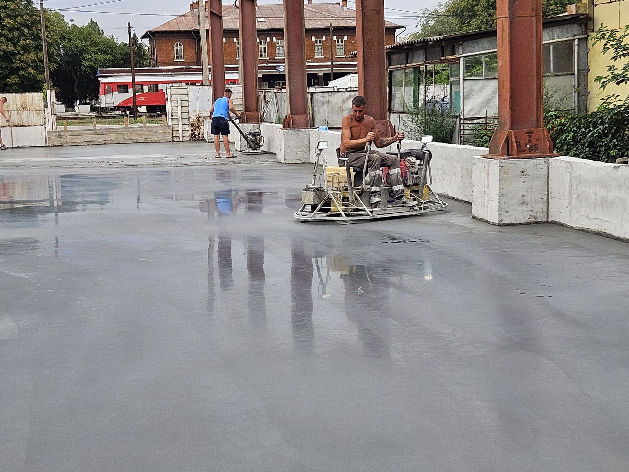 Beton finisat si elicopterizat mecanic