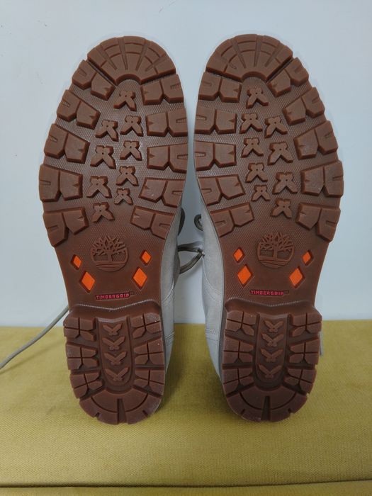 Vând ghete Timberland