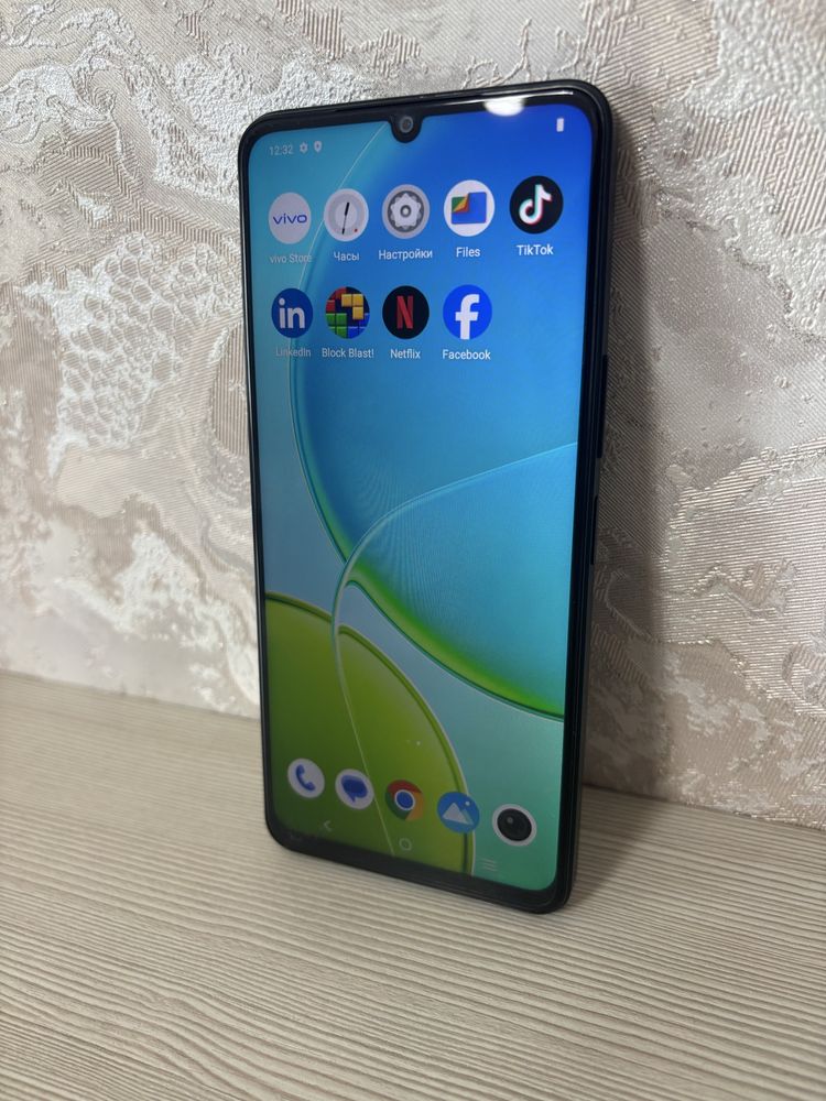Смартфон Vivo Y04